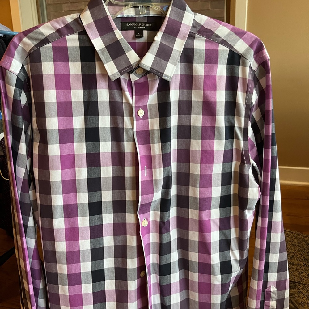 Banana Republic Grant Fit Dress Shirt (Large)